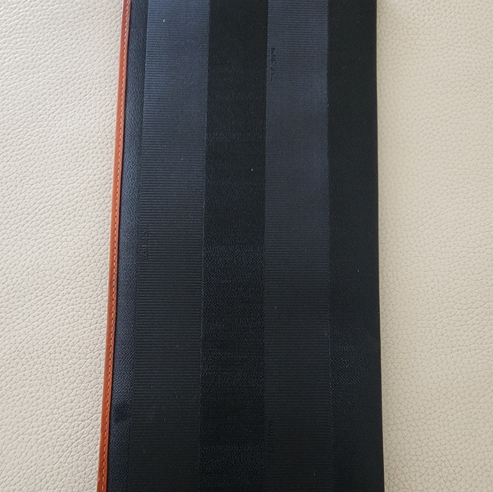 Authentic Fendi Wallet / Envelope - Picture 2 of 7